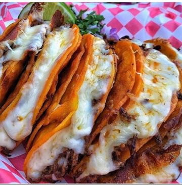 quesabirria Tacos